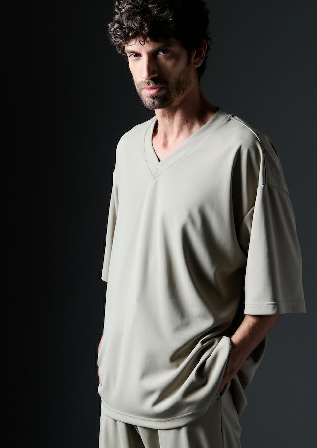 ウノピゥウノウグァーレトレ / S/S BIG V-NECK/MRT359-POE539