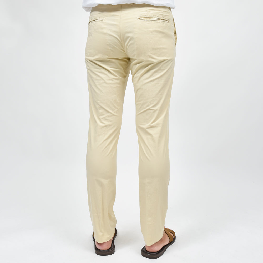 INCOTEX SLACKS（インコテックス スラックス） SLIM FIT ガーメントダイコットンストレッチポプリンテーパードパンツ 470-31567(M)