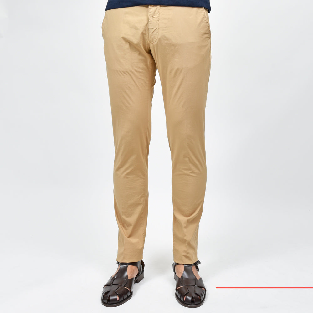 INCOTEX SLACKS（インコテックス スラックス） SLIM FIT ガーメントダイコットンストレッチポプリンテーパードパンツ 470-31567(M)