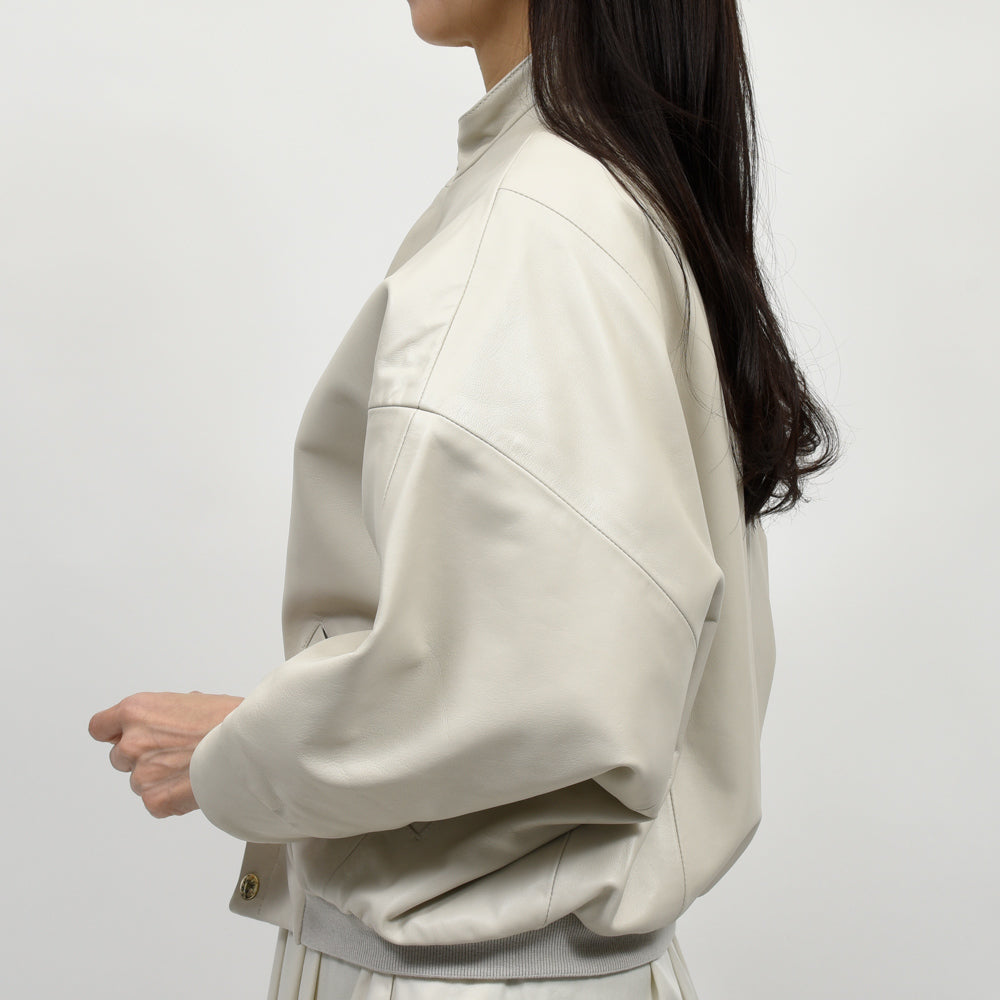 EMMETI（エンメティ） PAIGE GOLD ラムレザー ジップショートブルゾン