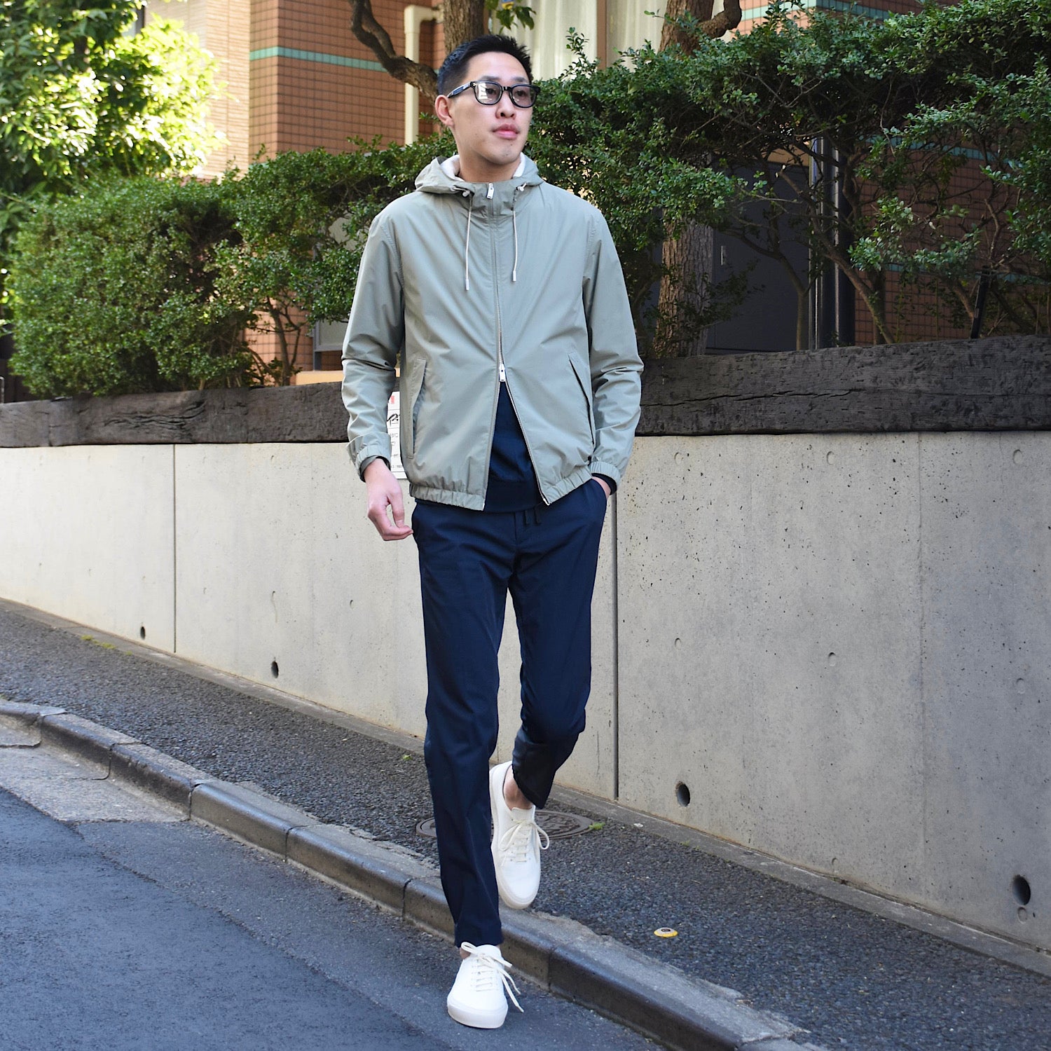 インコテックス / ストレッチ ナイロン ノープリーツ 裾シャーリングパンツ(ZIPポケット付き)/SLIM FIT/1TS001 9456A