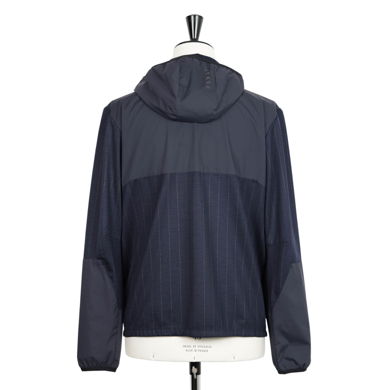 シーズ / ウール  ナイロン ストレッチ ジップアップ パーカー /  ZIPPED HOODIE HYBRID / WH049 TJ232 / ネイビー