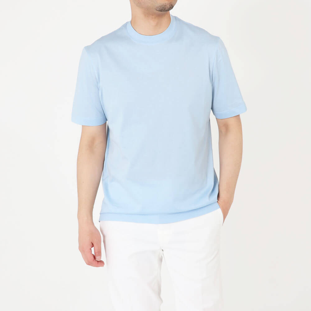 身長167cm・体重62kg/着用サイズ44
