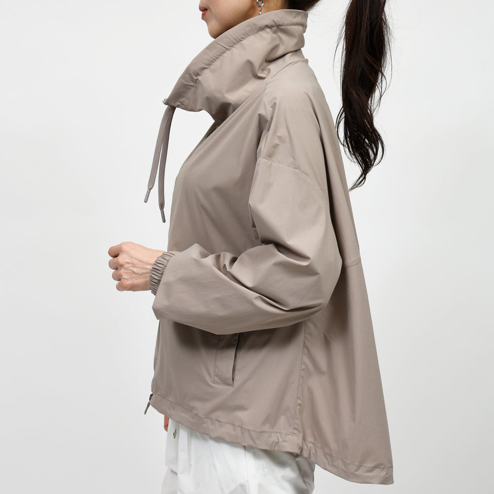 HERNO（ヘルノ）  GI000386D 12882S SPF50+ナイロンブルゾン