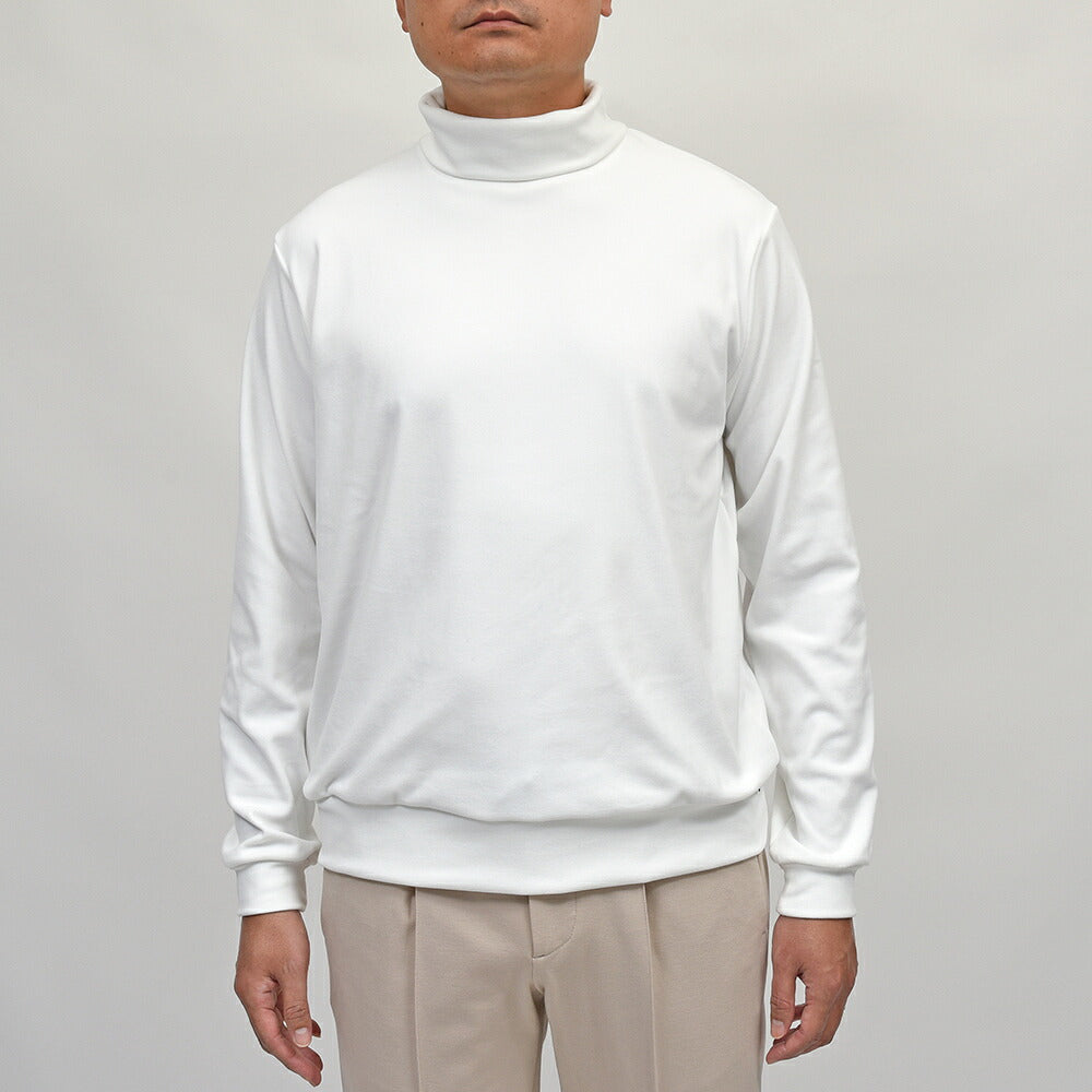 ANTICIPO（アンティーチポ）TRAMINER LUNGO コンフォートパイル オフタートルネックカットソー