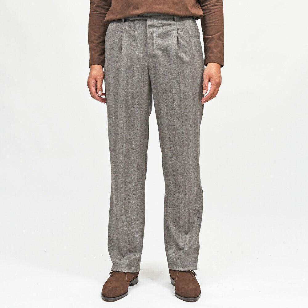 PT TORINO（ピーティートリノ）SAMUEL ヴァージンウールストレッチ サキソニー ヘリンボーン 1プリーツパンツ ALTERNATIVE FIT/MR08