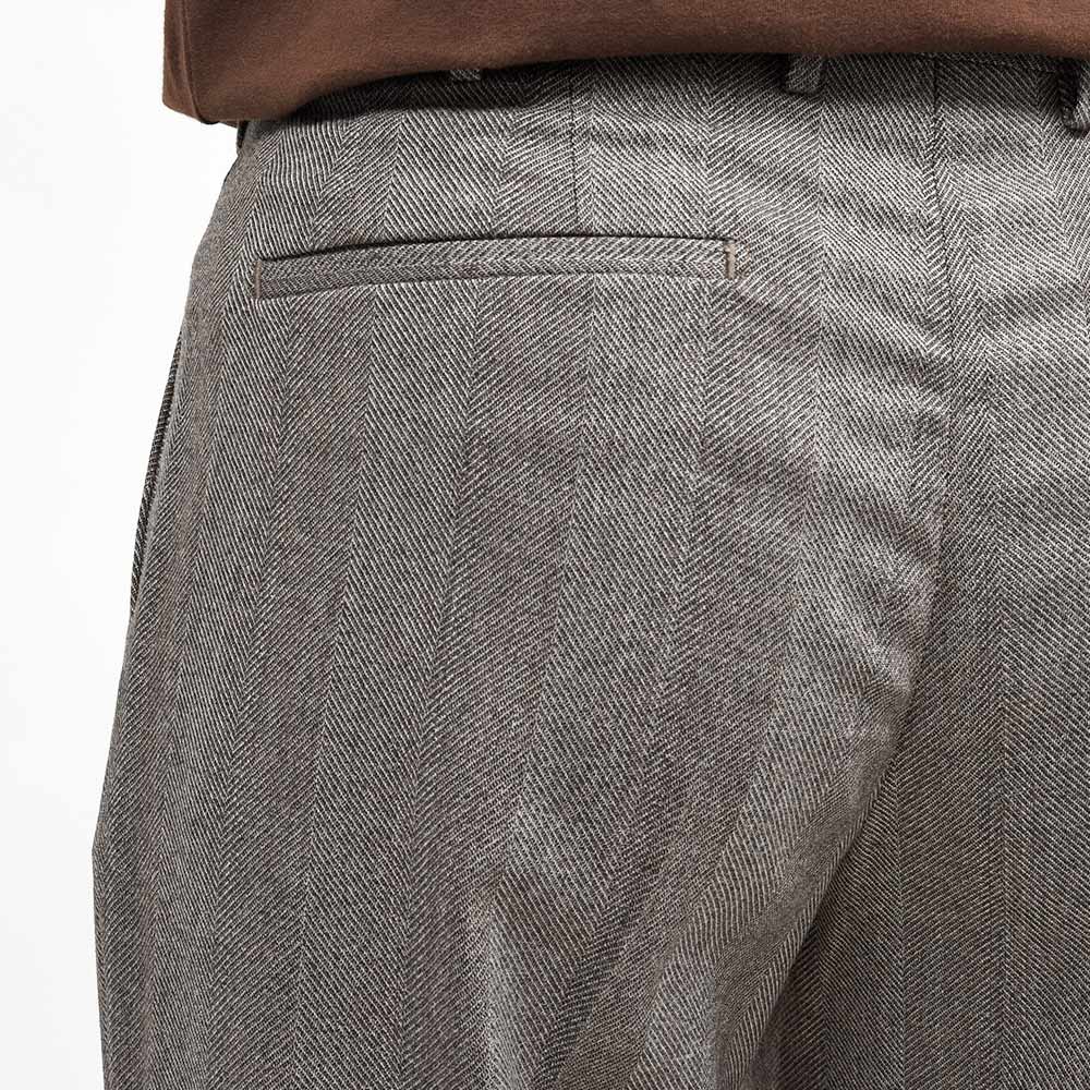 PT TORINO（ピーティートリノ）SAMUEL ヴァージンウールストレッチ サキソニー ヘリンボーン 1プリーツパンツ ALTERNATIVE FIT/MR08
