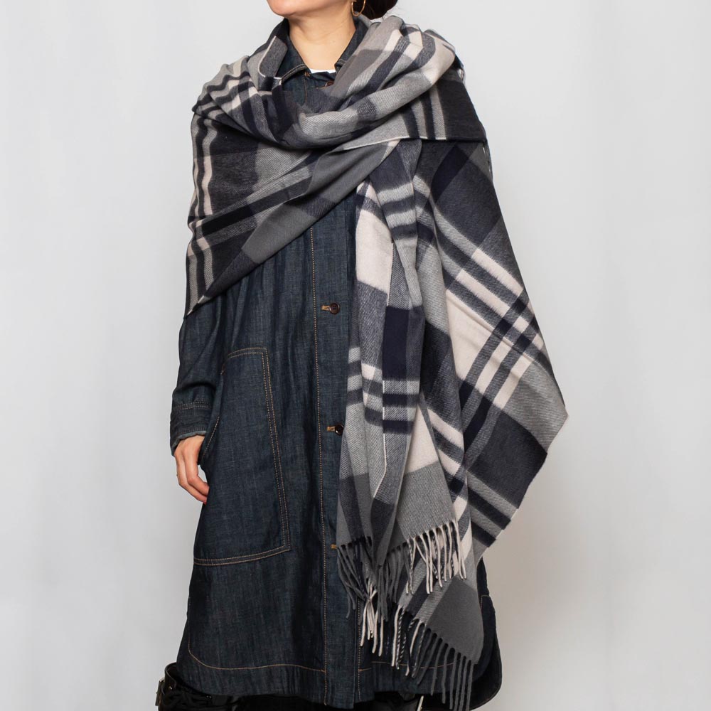 Joshua Ellis（ジョシュア エリス）カシミアチェック×ソリッドダブルフェイス大判ストール D Face Check×Plain  18322007162｜guji online shop（グジ オンラインショップ）