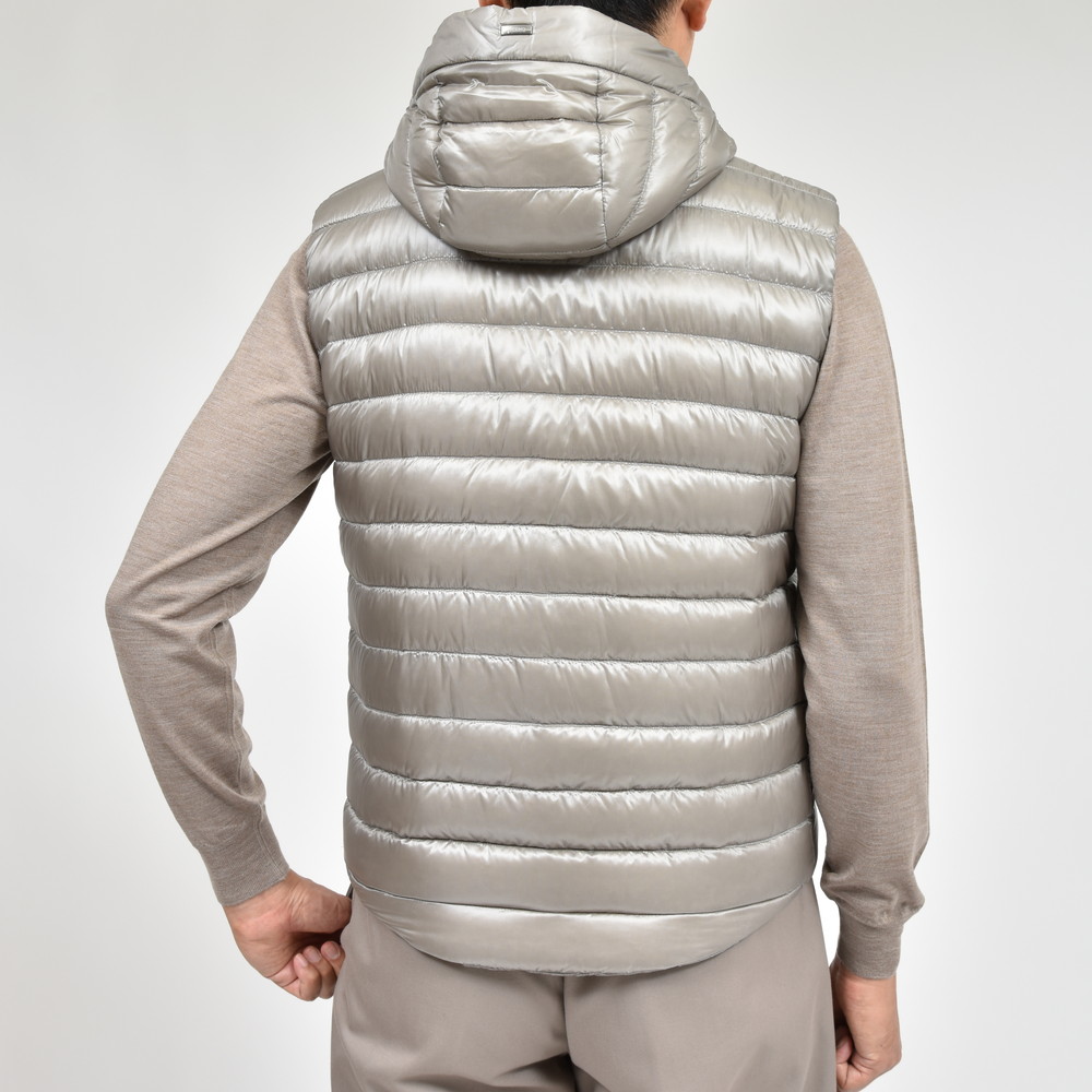 B.R.ONLINE - Style Web Magazine & Online Shop | ビー・アール・オンライン | HERNO(ヘルノ )<br>DIESEL メンズ ベージュ ロゴ ベロア トラックジャケット ジャージ<br>RESORTリゾート ウォーターレペレントウルトラライトナイロンフーディーダウンベスト PI00095UR-12017Z B.R.ONLINE - Style Web Magazine & Online Shop | ビー・アール・オンライン | HERNO(ヘルノ )<br>美品 XLARGE スウェット トレーナー ドジャースカラー 刺繍ロゴ M<br>RESORTリゾート ウォーターレペレントウルトラライトナイロンフーディーダウンベスト PI00095UR-12017Z