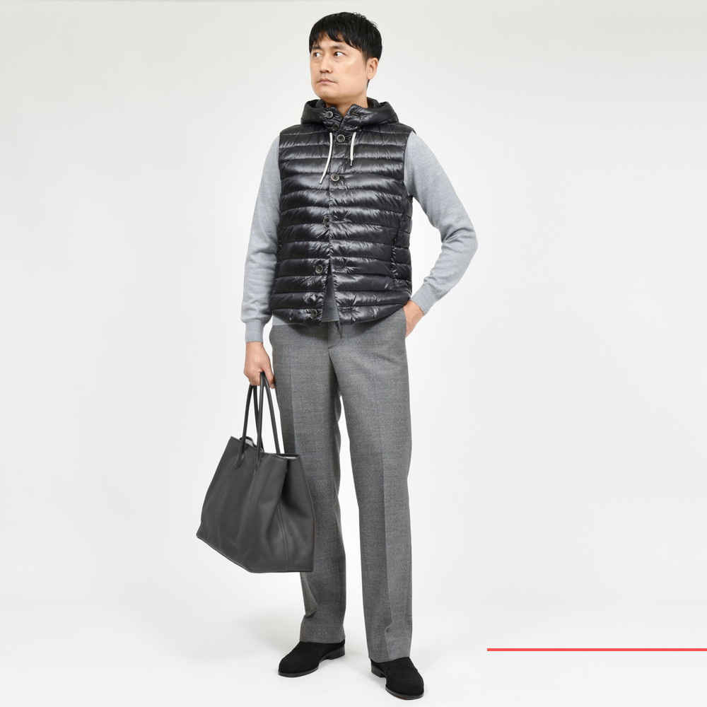 B.R.ONLINE - Style Web Magazine & Online Shop | ビー・アール・オンライン | HERNO(ヘルノ )<br>激レア!トリコタグ Champion REVERSE WEAVE スウェット 赤<br>RESORTリゾート ウォーターレペレントウルトラライトナイロンフーディーダウンベスト PI00095UR-12017Z B.R.ONLINE - Style Web Magazine & Online Shop | ビー・アール・オンライン | HERNO(ヘルノ )<br>KITH トレーナー<br>RESORTリゾート ウォーターレペレントウルトラライトナイロンフーディーダウンベスト PI00095UR-12017Z