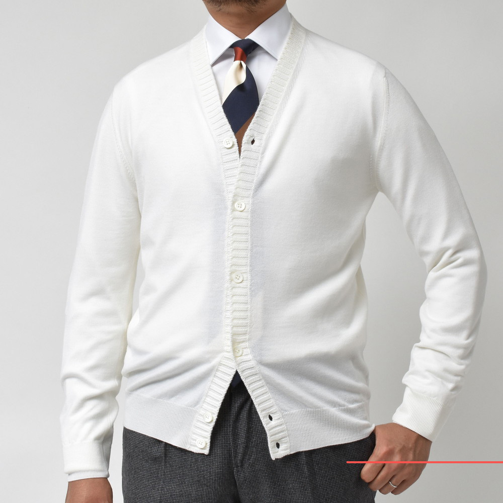 B.R.ONLINE - Style Web Magazine & Online Shop | ビー・アール・オンライン | Cruciani( クルチアーニ)<br>新品未使用!グッチ GUCCI GGスター柄 ポロシャツ M<br>27ゲージ×9ゲージウールソリッドニットカーディガン CU094A.C04F6V.22LM 16092003022 B.R.ONLINE - Style Web Magazine & Online Shop | ビー・アール・オンライン | Cruciani( クルチアーニ)<br>ICEBERG Disney コラボ ニット ミッキー ヴィンテージ<br>27ゲージ×9ゲージウールソリッドニットカーディガン CU094A.C04F6V.22LM 16092003022