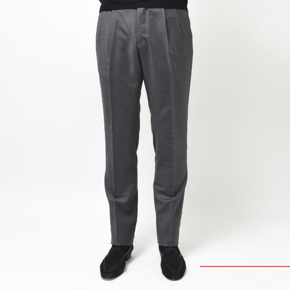 B.R.ONLINE - Style Web Magazine & Online Shop | ビー・アール・オンライン | GTA(ジーティーアー)<br>PRADA 22ss テーパードスラックス<br>HERRICKエリック ウールサキソニーソリッド2プリーツサイドアジャスターテーパードパンツ 17386 B.R.ONLINE - Style Web Magazine & Online Shop | ビー・アール・オンライン | GTA(ジーティーアー)<br>bottega veneta ボッテガヴェネタ コットンパンツ<br>HERRICKエリック ウールサキソニーソリッド2プリーツサイドアジャスターテーパードパンツ 17386