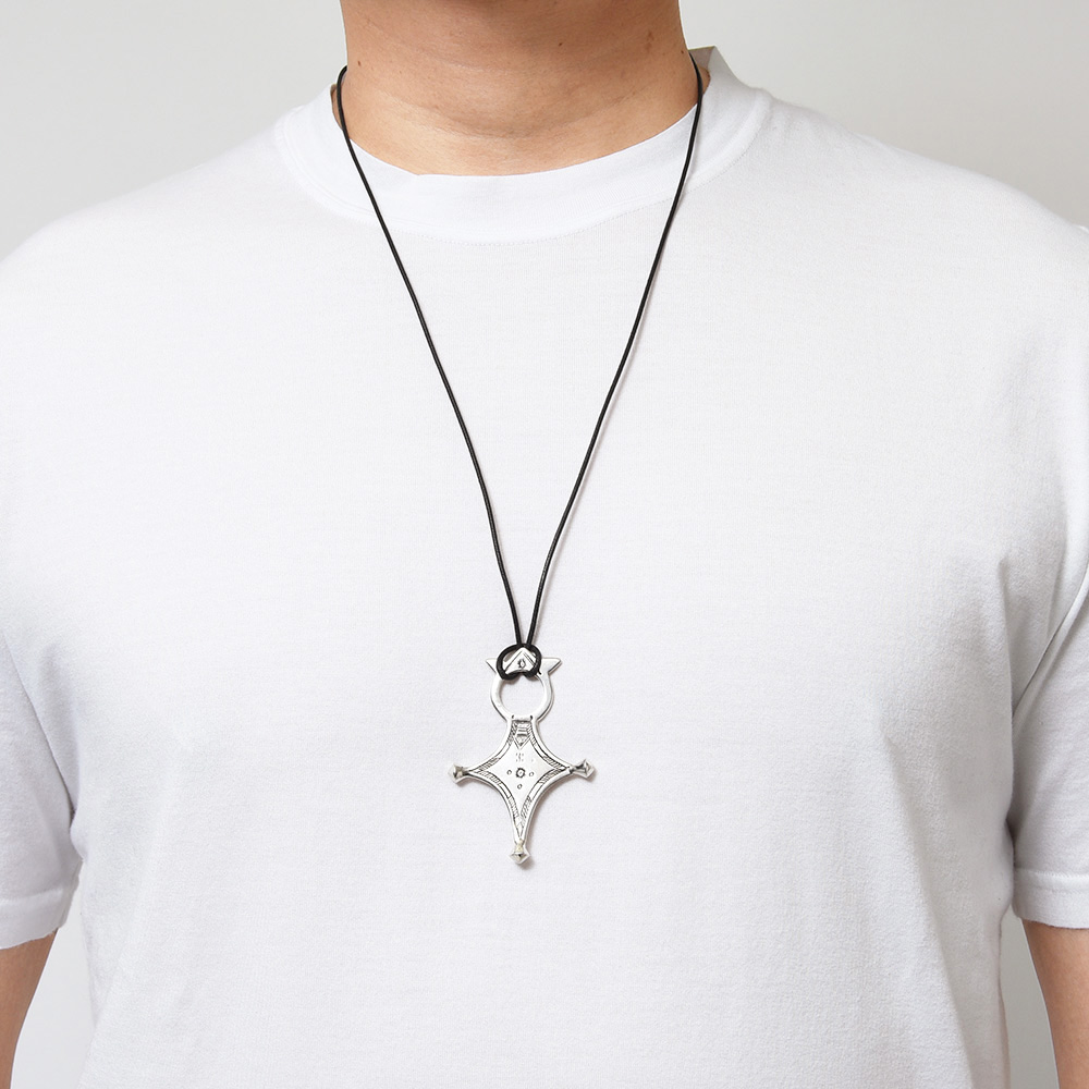 B.R.ONLINE - Style Web Magazine & Online Shop | ビー・アール