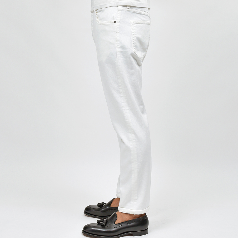 B.R.ONLINE - Style Web Magazine & Online Shop | ビー・アール・オンライン | PT TORINO DENIM ピーティートリノデニム<br>コットン ストレッチ ウォッシュド ホワイトデニムパンツ REGGAE/TAPERED FIT/OA1410 B.R.ONLINE - Style Web Magazine & Online Shop | ビー・アール・オンライン | PT TORINO DENIM ピーティートリノデニム<br>コットン ストレッチ ウォッシュド ホワイトデニムパンツ REGGAE/TAPERED FIT/OA1410