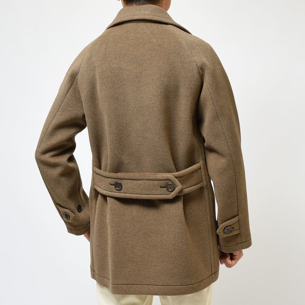 B.R.ONLINE - Style Web Magazine & Online Shop | ビー・アール・オンライン | Paul Stuart ポールスチュアート<br>ウール メルトン ヘリンボーン アルスターカラー ラグランスリーブ ダブル6Bショートコート B.R.ONLINE - Style Web Magazine & Online Shop | ビー・アール・オンライン | Paul Stuart ポールスチュアート<br>ウール メルトン ヘリンボーン アルスターカラー ラグランスリーブ ダブル6Bショートコート
