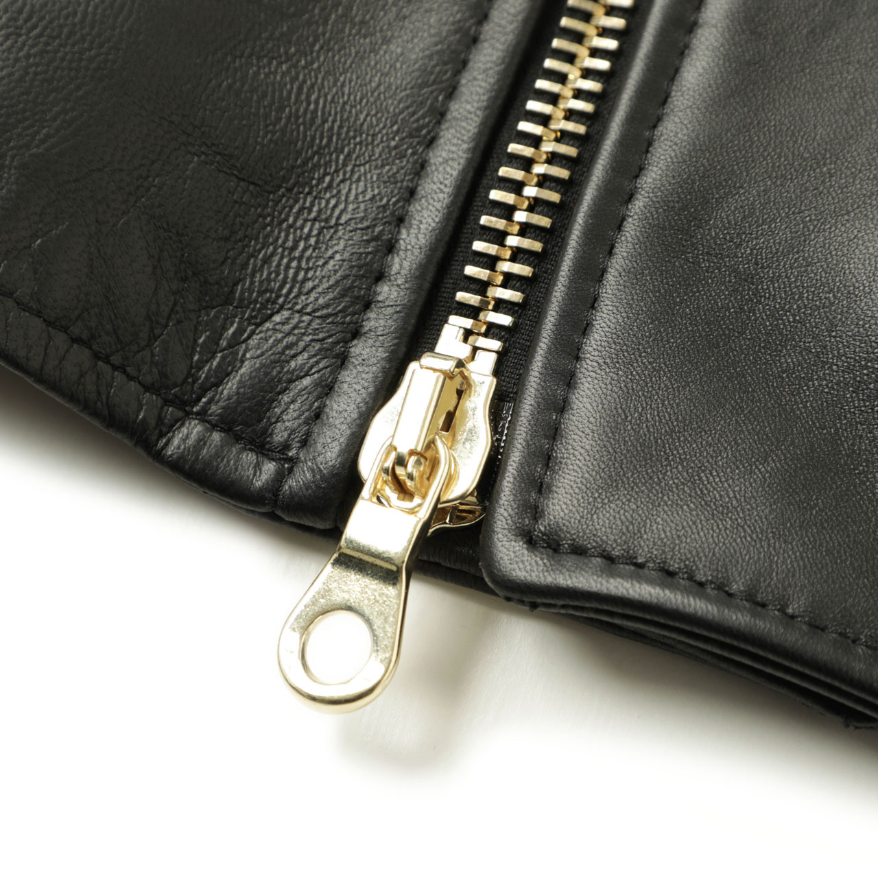 B.R.ONLINE - Style Web Magazine & Online Shop | ビー・アール