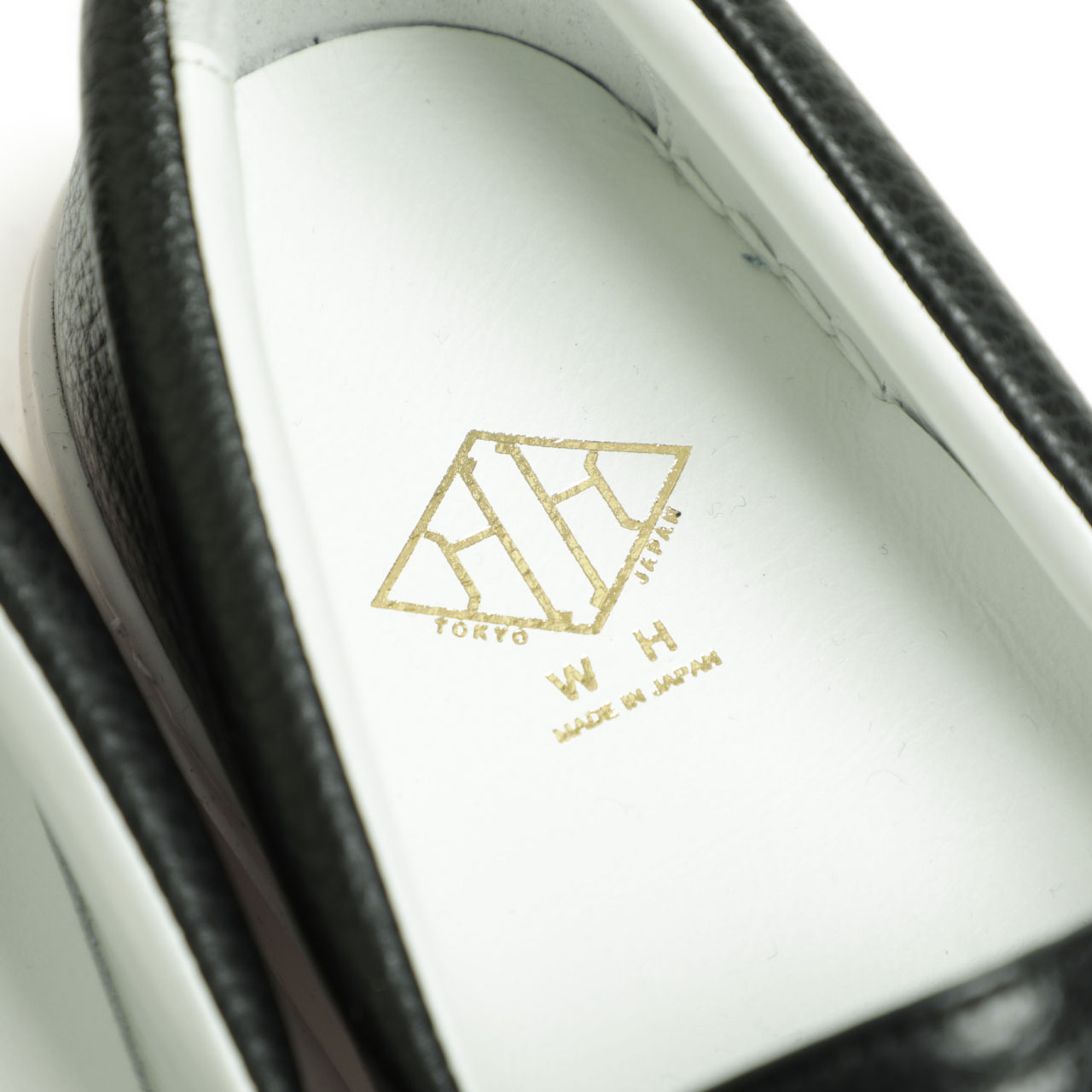B.R.ONLINE - Style Web Magazine & Online Shop | ビー・アール