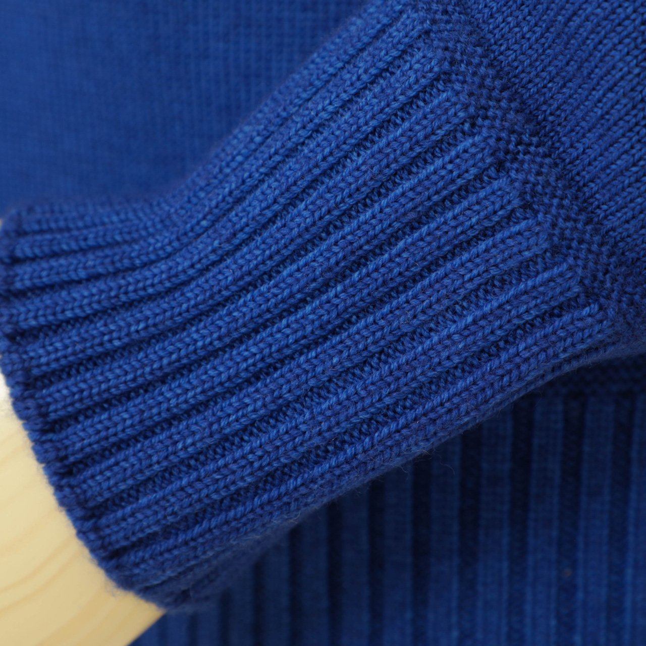 B.R.ONLINE - Style Web Magazine & Online Shop | ビー・アール